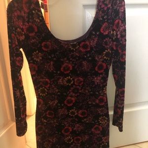 Velvet long sleeve floral dress